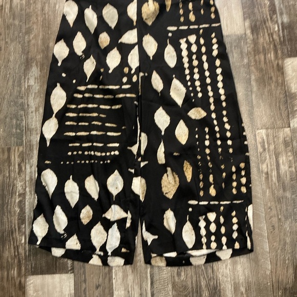 Banana Republic Elegant Black and Cream Halter Jumpsuit Size XL - Picture 10 of 16